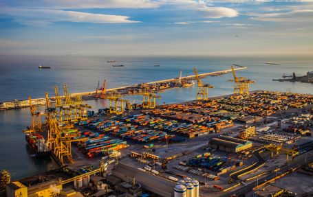 shipping ports in the US by the bay