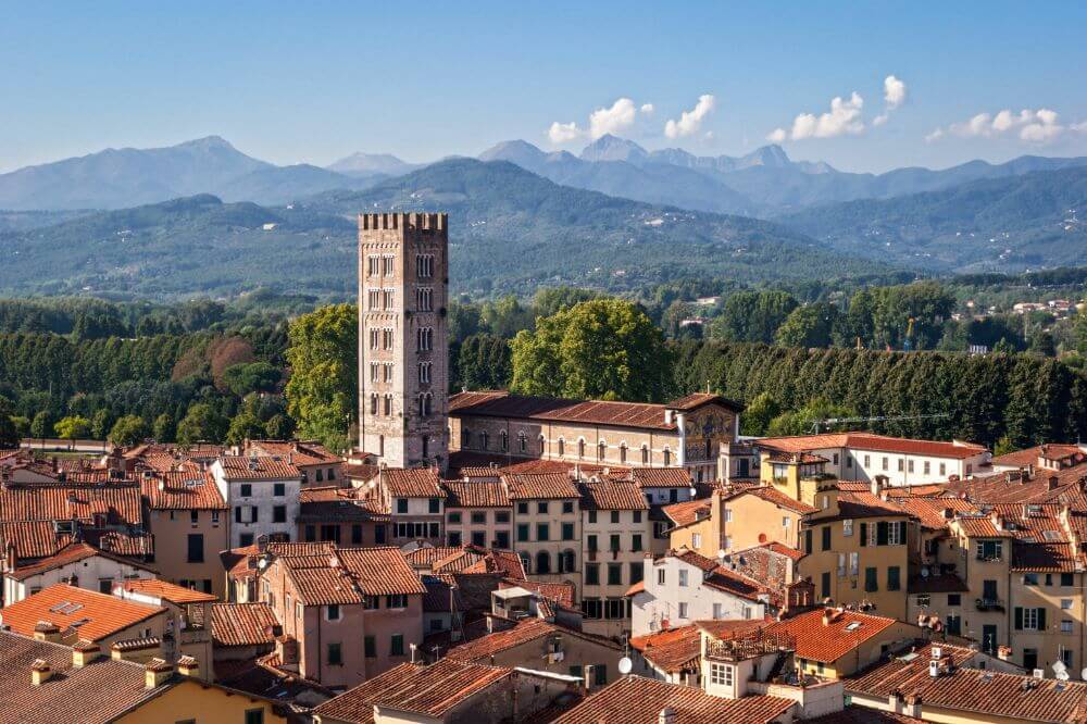 Lucca is one of the best places to live in Italy. 