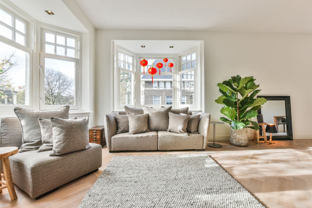Maintaining a decluttered home all year round