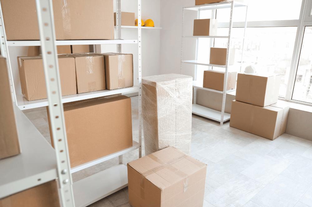 short term storage unit boxes moving house UK